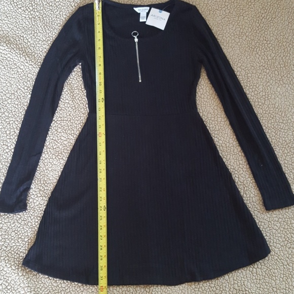 🆕️Long sleeve flare dress - Picture 5 of 6